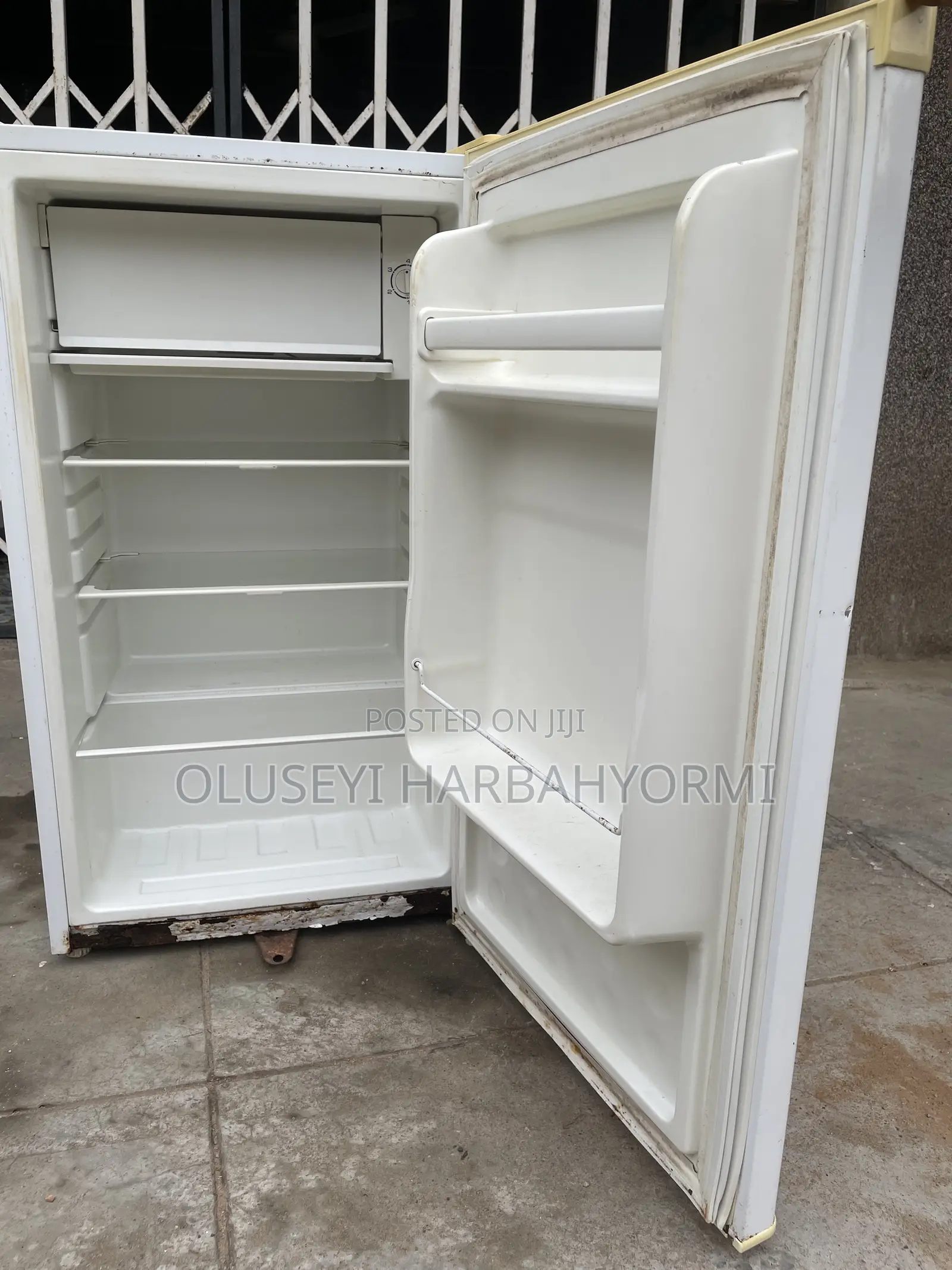 Refrigerator