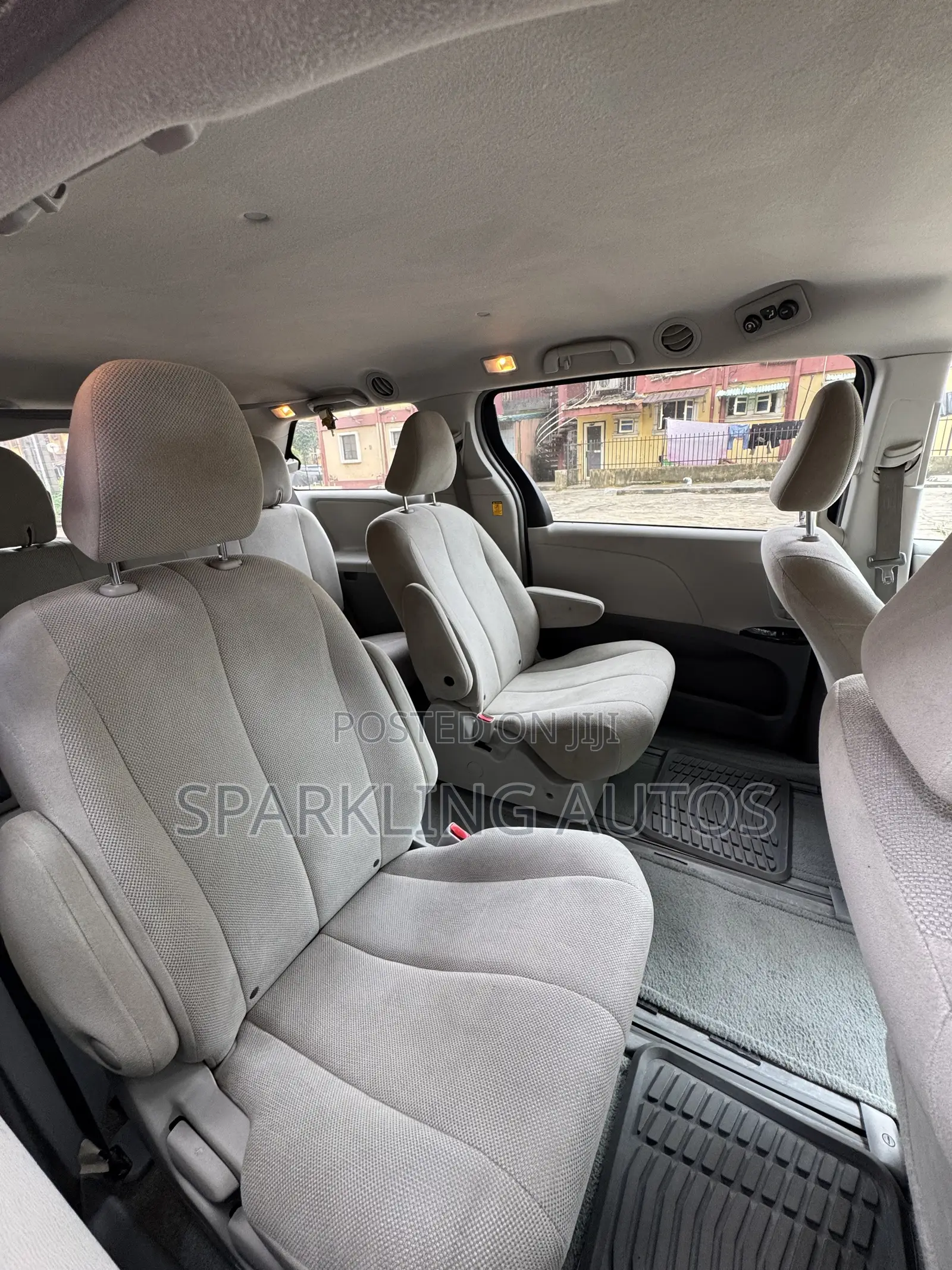 Toyota Sienna 2013 Blue