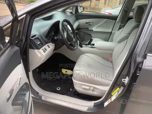 Toyota Venza XLE AWD V6 2013 Gray
