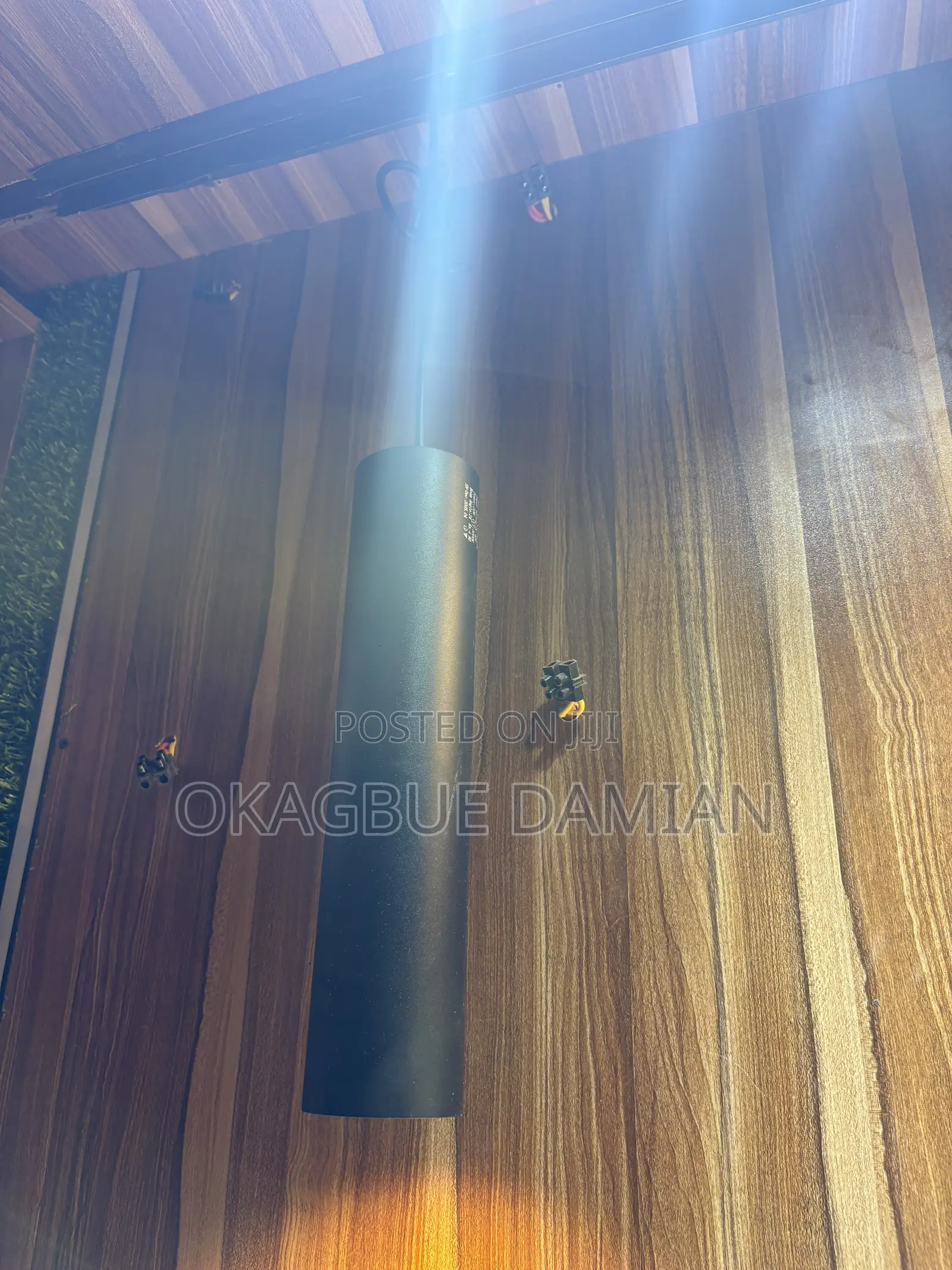 Magnetic Profile Light