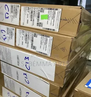 New Laptop HP 14-ep0063 8GB Intel Core i3 SSD 128GB