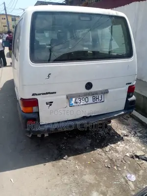 Volkswagen Transporter 2004 White