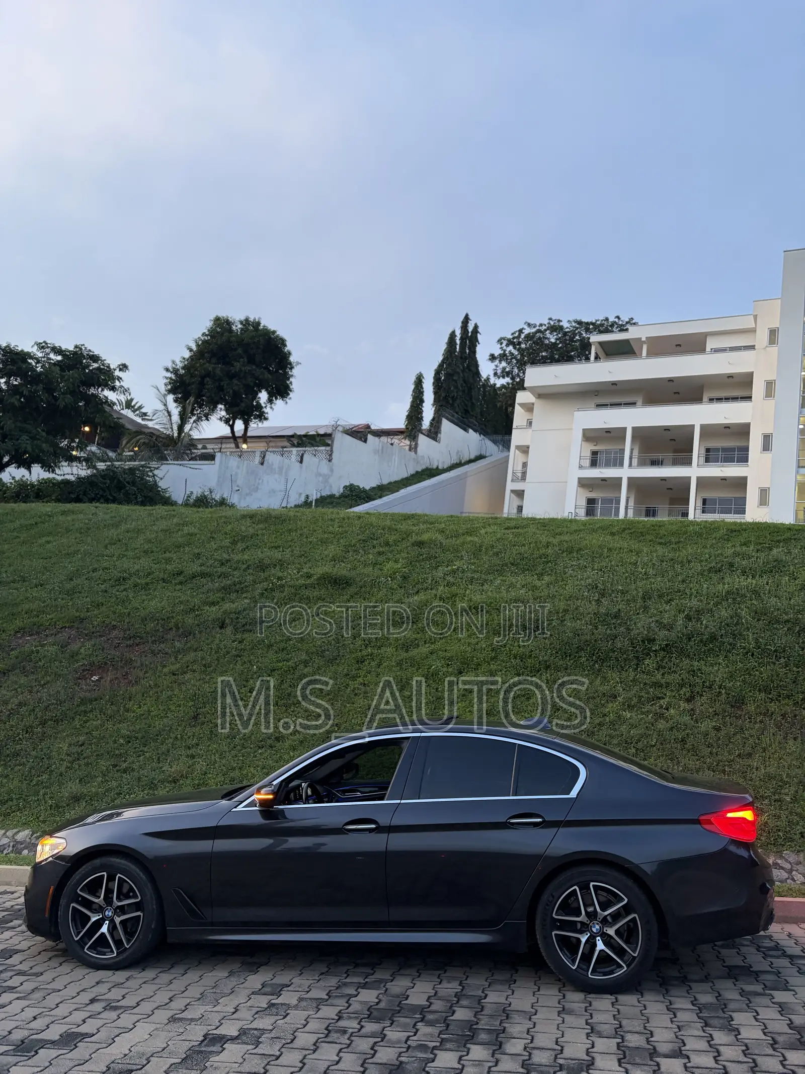 BMW 530i 2018 Gray