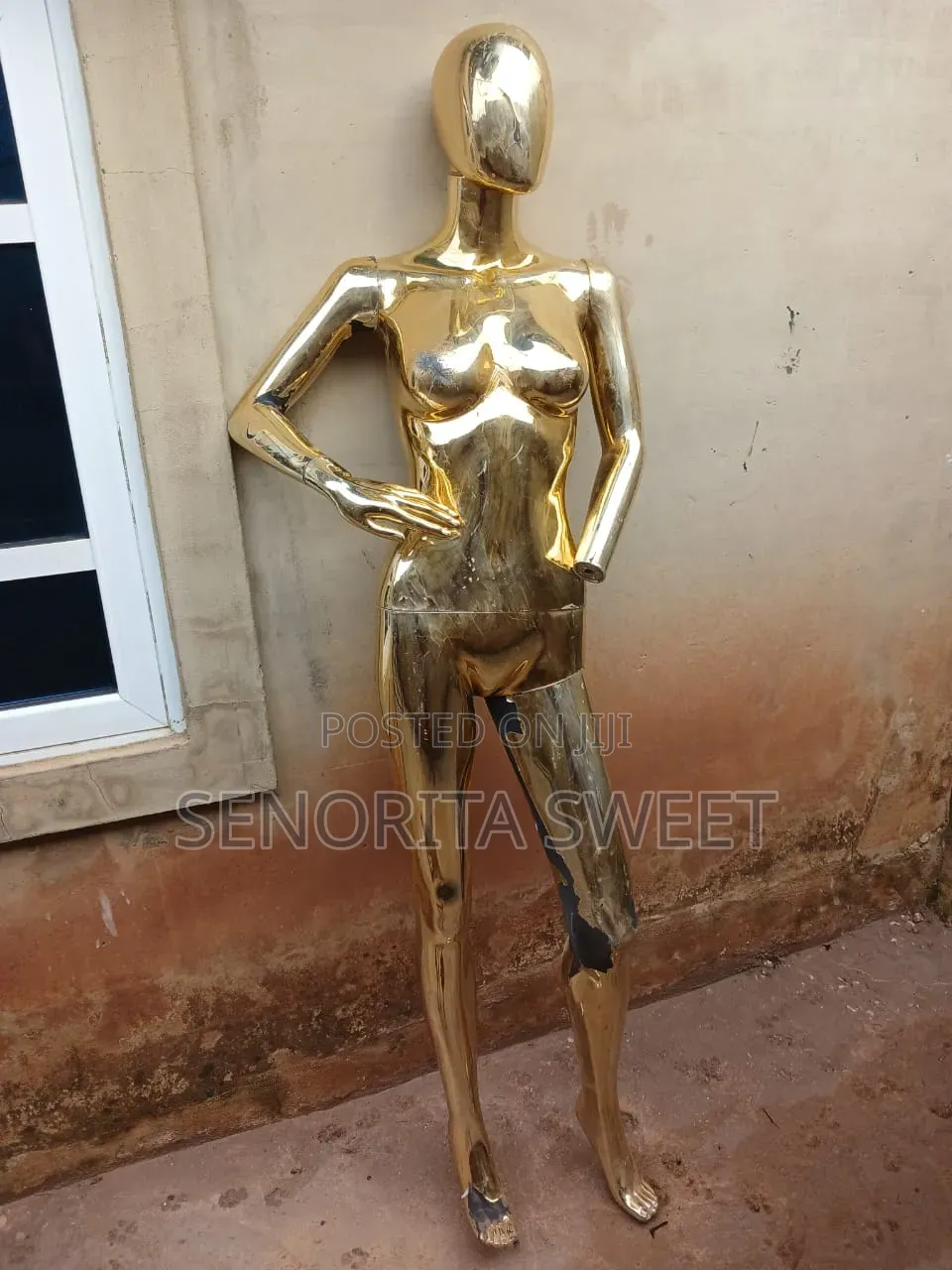 Female Mannequin