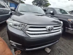 Toyota Highlander 2012 Gray