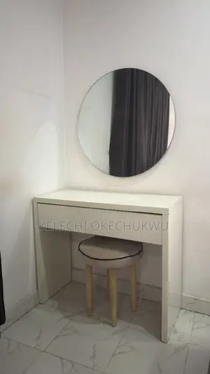 Modern Makeup Vanity With Mirror and Drawer