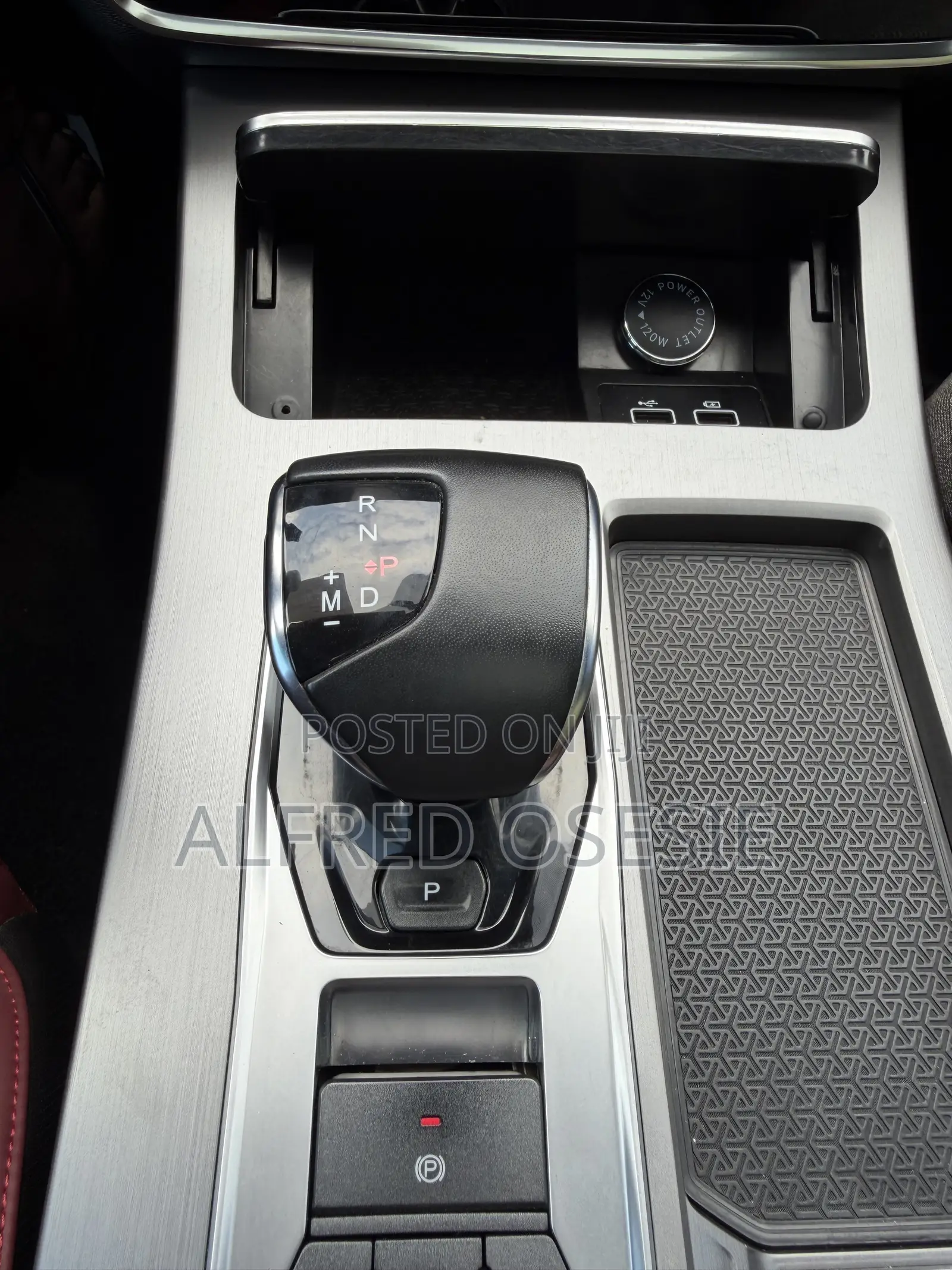 Jetour X70 Plus 2024 White