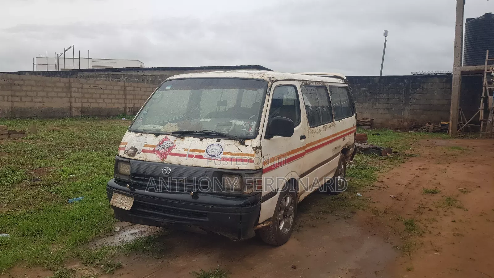 Toyota HiAce 1991 White