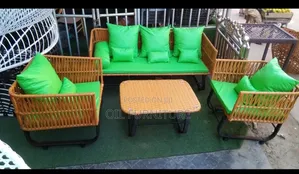 ​5 Seater Outdoor Rattan Sofa Set With Cushions Centre Table