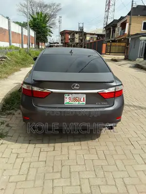 Lexus ES 2013 Gray
