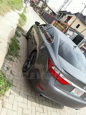 Lexus ES 2013 Gray
