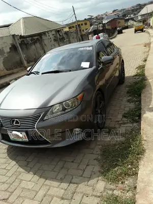 Lexus ES 2013 Gray