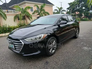 Hyundai Elantra Limited Sedan FWD (2.0L 4cyl 6A) 2017 Black