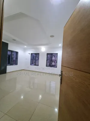 Mini Flat in Lekki Phase 1 for rent