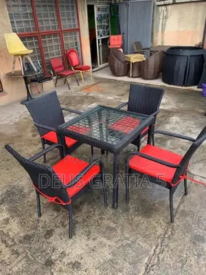 Outdoor Rattan Table and Chair
