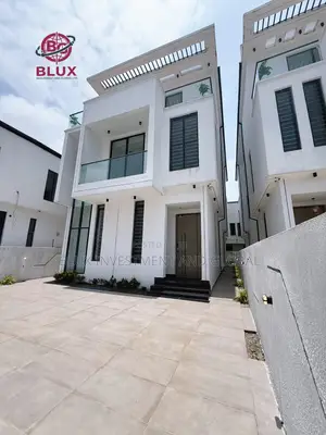 5bdrm Duplex in Second Tollgate for sale