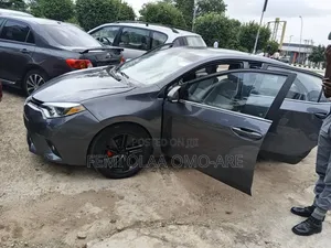 Toyota Corolla LE 4dr Sedan (1.8L 4cyl CVT) 2016 Gray