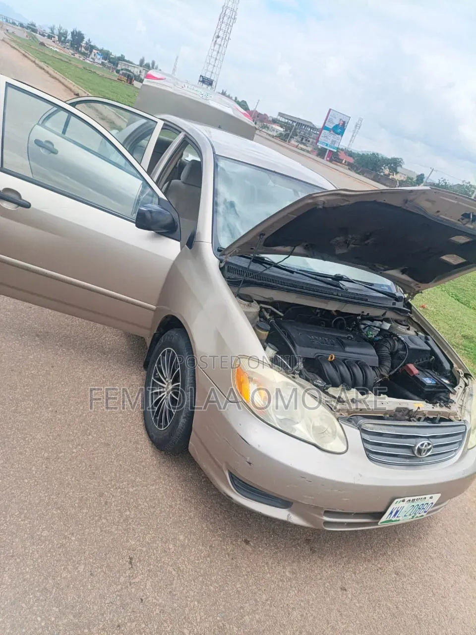 Toyota Corolla 2004 Gold