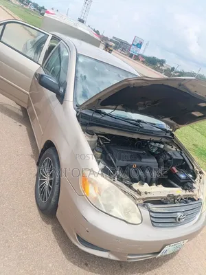 Toyota Corolla 2004 Gold