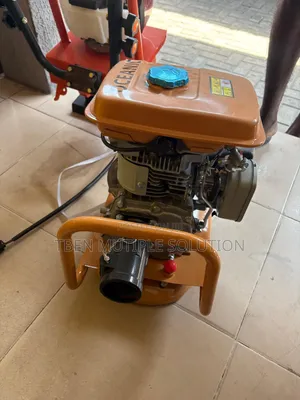 Oceanic Gasoline-Powered Concrete Poker Vibrator Machine