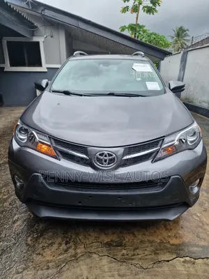Toyota RAV4 Limited 4dr SUV AWD (2.5L 4cyl 6A) 2015 Gray