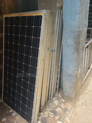 200watts Canadian Solar Panel