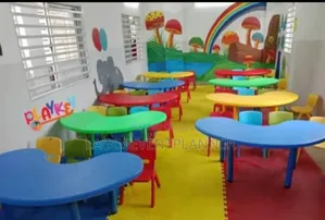 Moon Table School Supplier