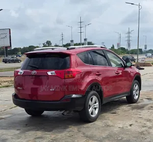 Toyota RAV4 2014 Red