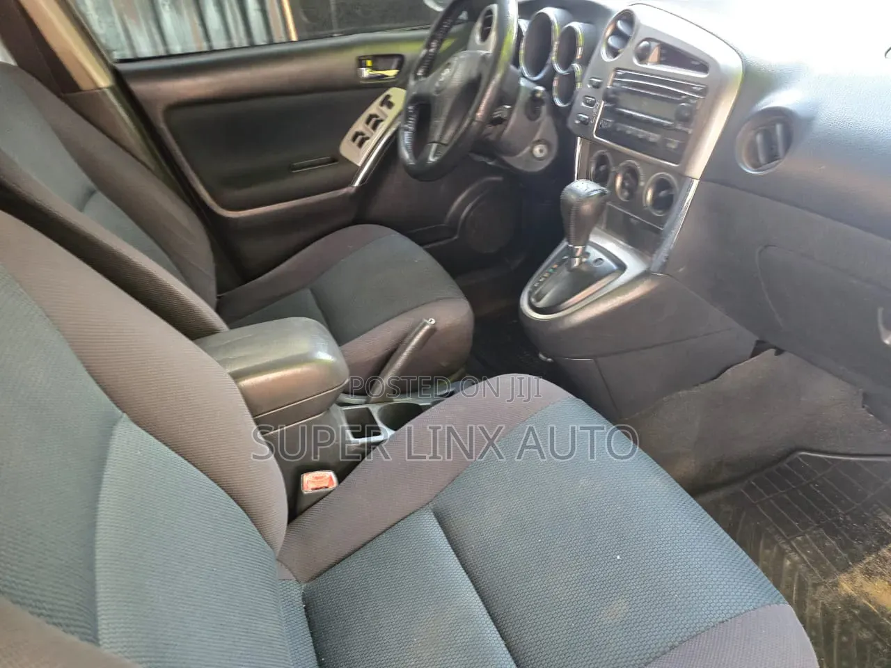 Toyota Matrix 2005 White