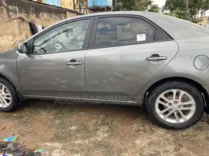 Kia Cerato 2012 Brown