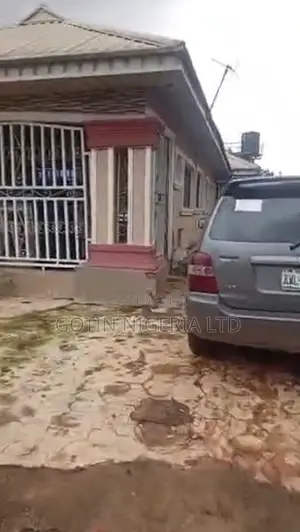 5-Bedroom Bungalow on 50×100ft at Iguomo, Before Agbor Road