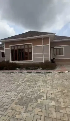 3bdrm Bungalow in Apo Primary School, Zone B for sale