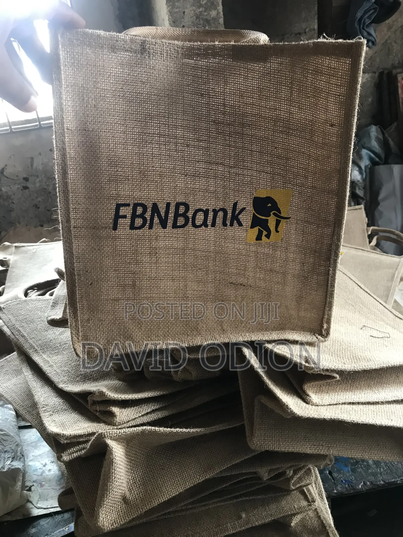 Medium Jute Bag Per Dozen