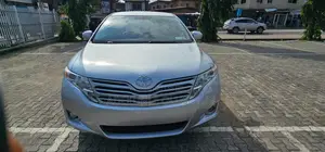 Toyota Venza AWD 2011 Silver