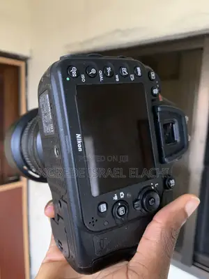 Nikon D610