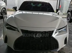 Lexus IS 300 AWD 2024 White