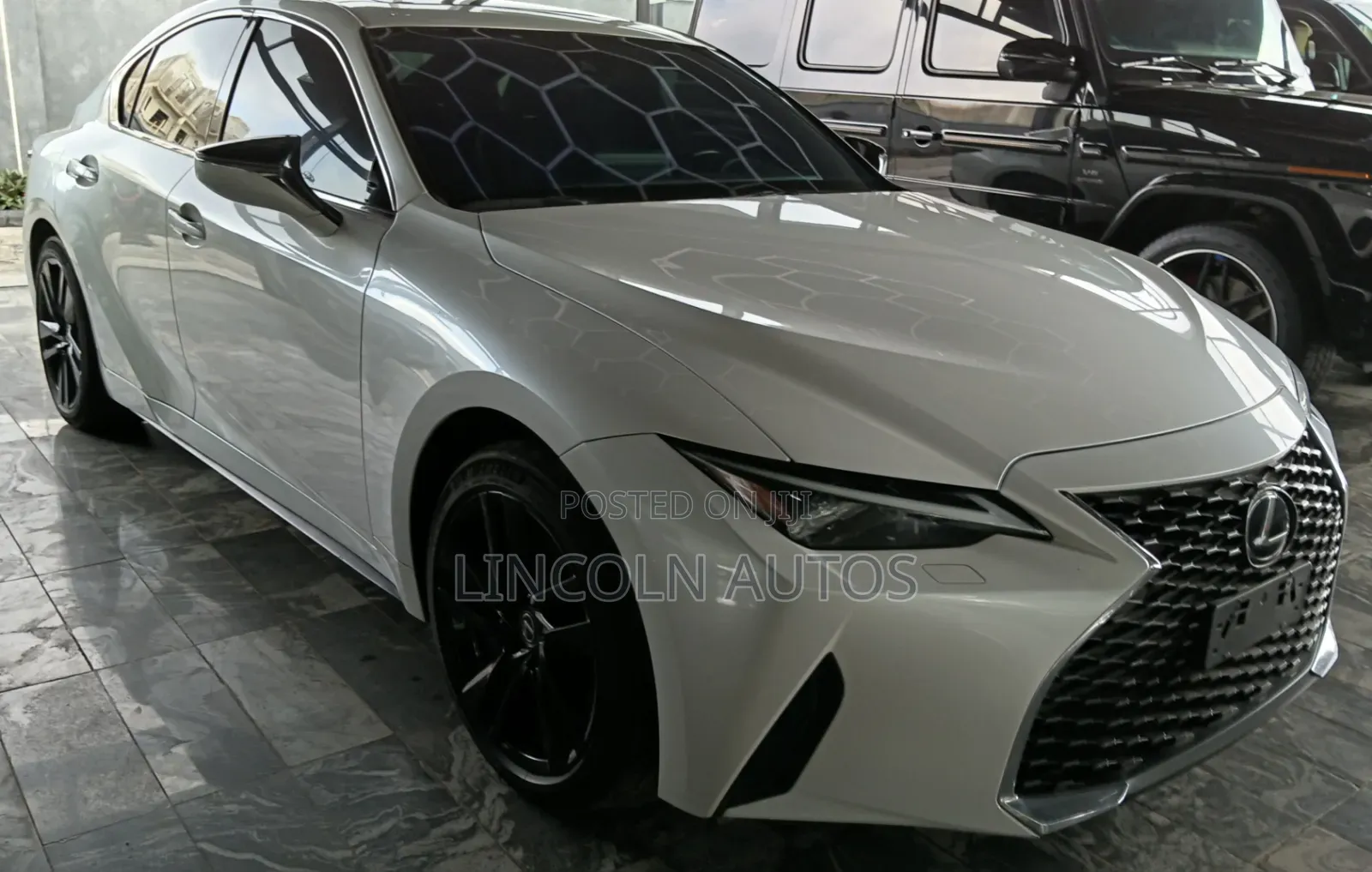 Lexus IS 300 AWD 2024 White