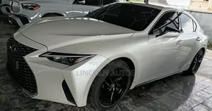 Lexus IS 300 AWD 2024 White