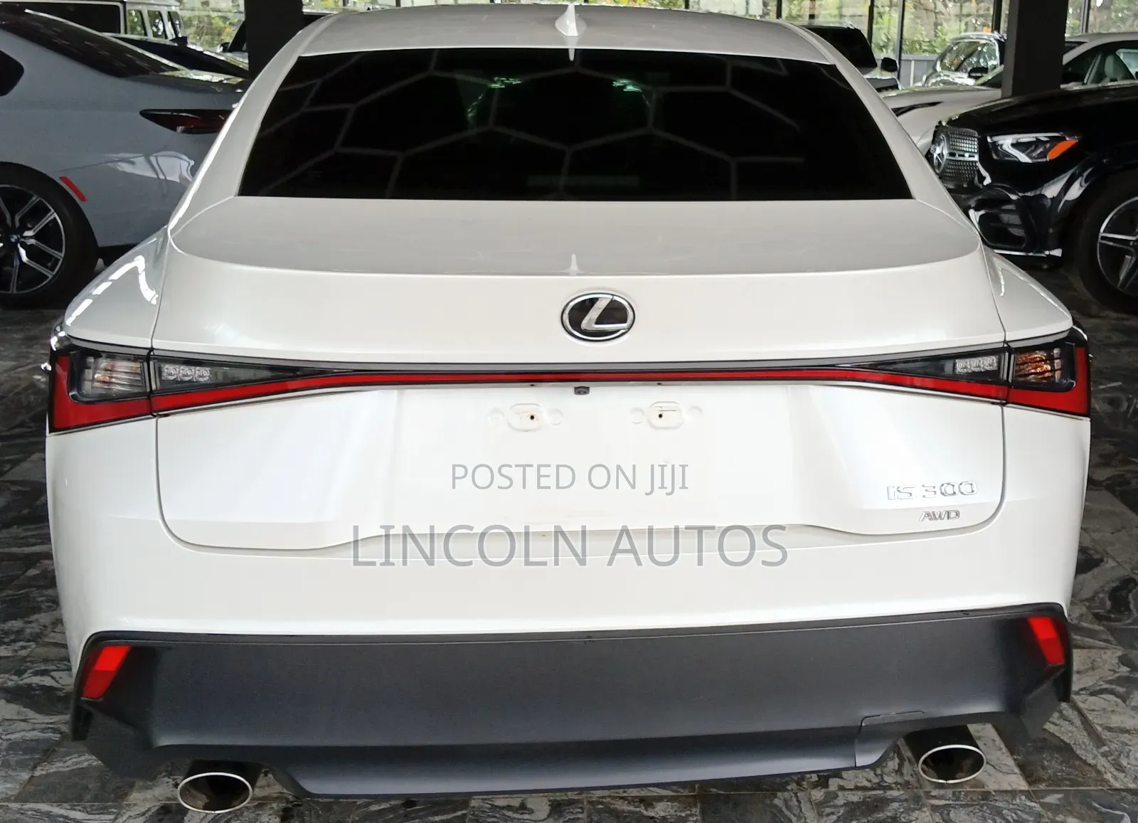 Lexus IS 300 AWD 2024 White