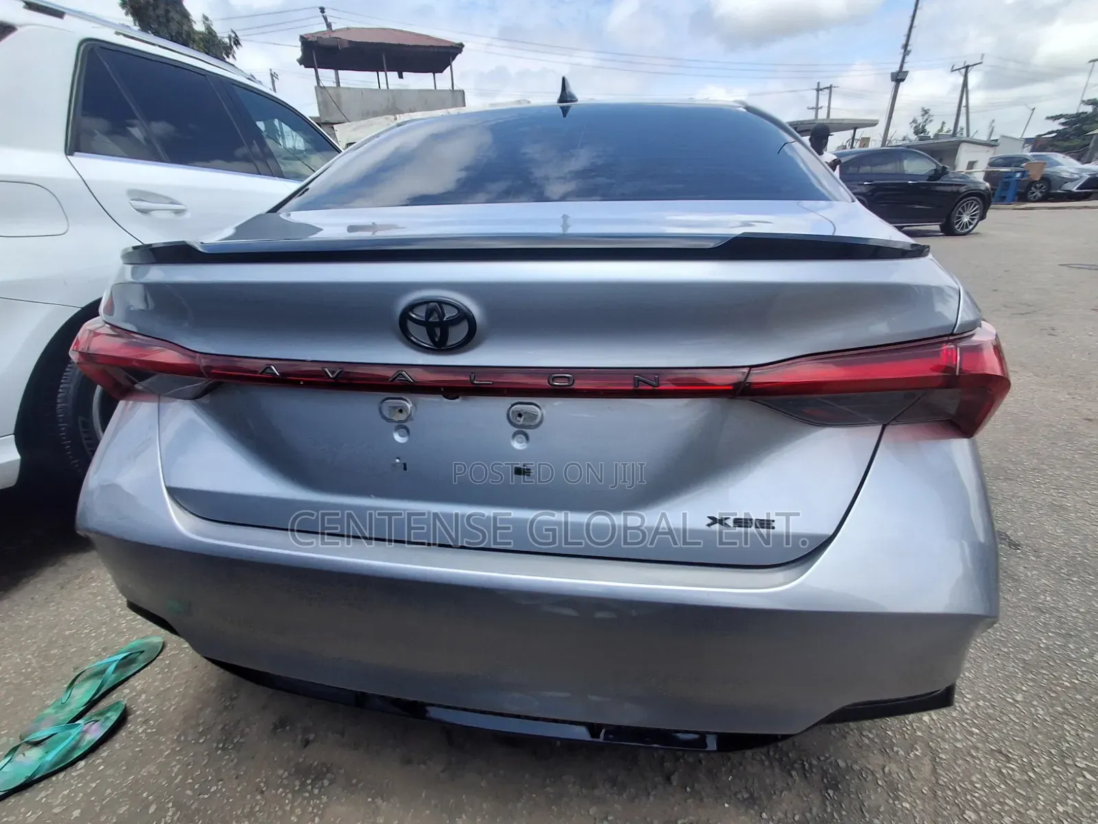 Toyota Avalon 2021 Silver