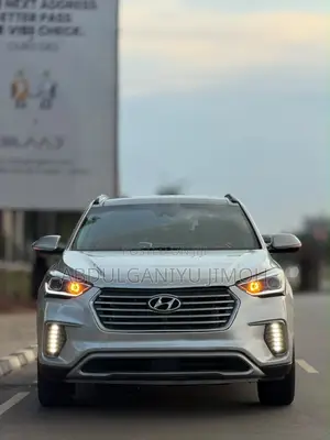 Hyundai Santa Fe 2017 Silver