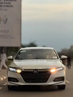 Honda Accord 2018 White