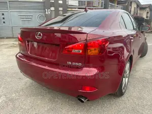 Lexus IS 2009 Red
