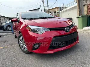Toyota Corolla 2015 Red
