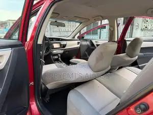 Toyota Corolla 2015 Red