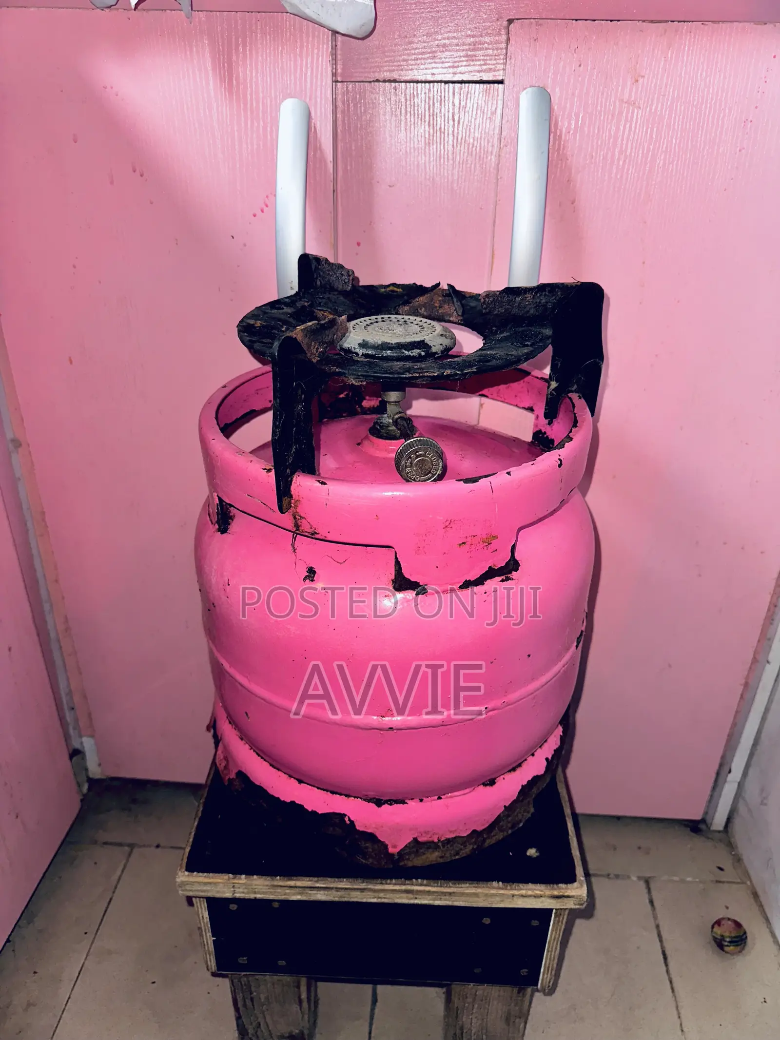 Gas Cylinder (Pink)