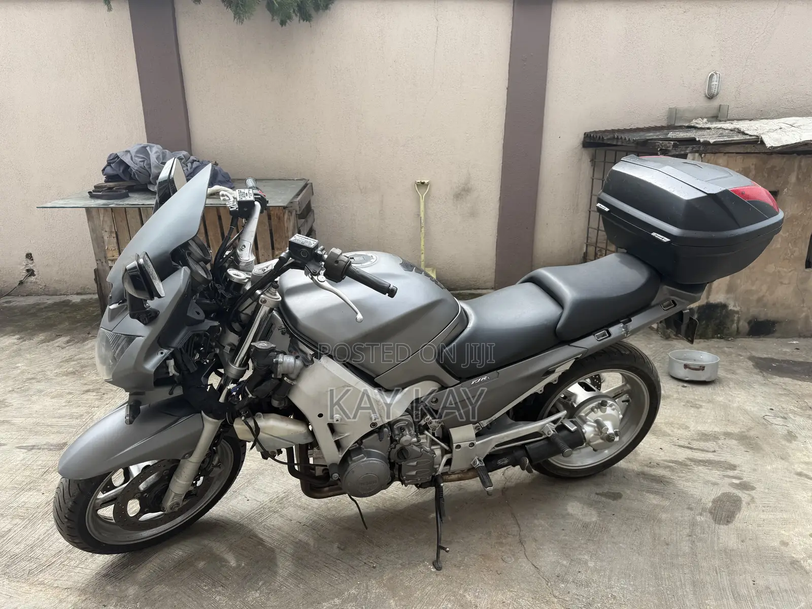 Yamaha 2010 Gray
