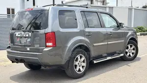 Honda Pilot LX 4dr SUV 4WD (3.5L 6cyl 5A) 2011 Green