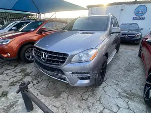 Mercedes-Benz M Class ML350 4MATIC 4dr SUV AWD (3.5L 6cyl 7A) 2014 Gray