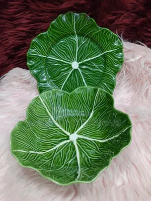Classic Green Ceramic Cabbage-Leaf Serving Plates and Bowls